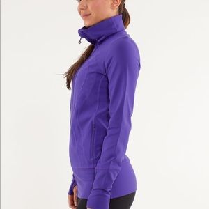 Lululemon in stride jacket